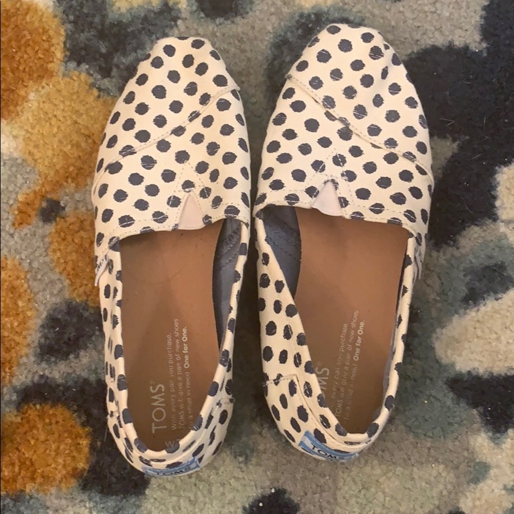 Toms